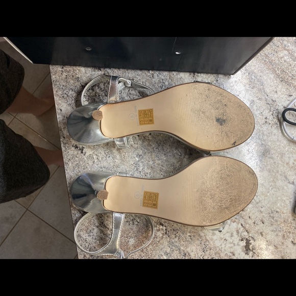 KStudio silver heels, size 9 - Picture 4 of 5